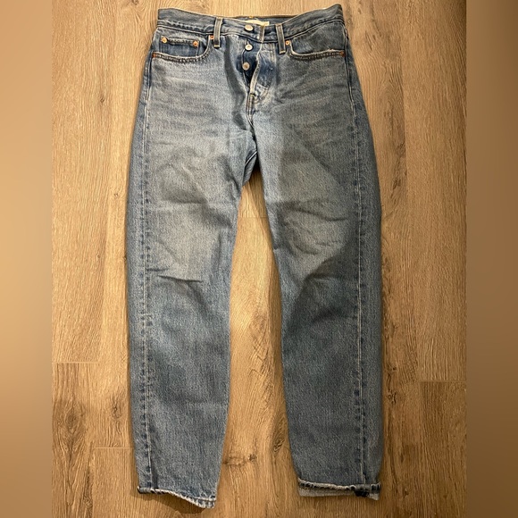 Levi’s Wedgie Fit Jeans - Picture 1 of 3